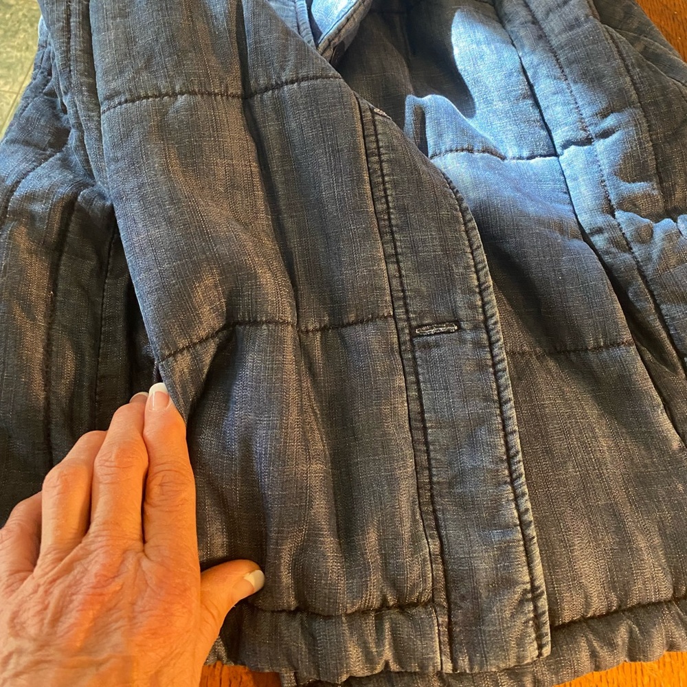 Coldwater Creek quilted vest L - Picture 4 of 5